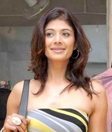 Pooja Batra hot pic